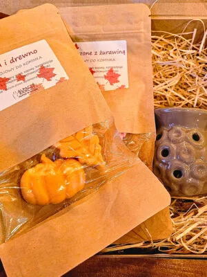 Zestaw prezentowy – kominek i dwa woski sojowe